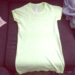 Lulu Lemon Swiftly Tech Short Sleeve Crew